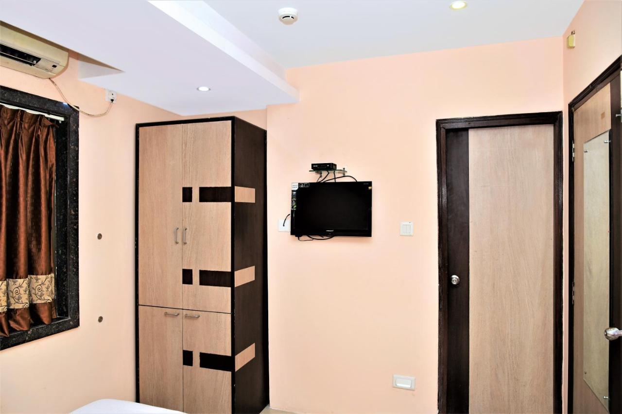 Reliable Inn Калькутта Экстерьер фото