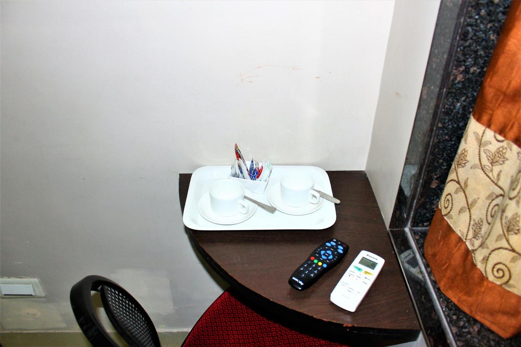 Reliable Inn Калькутта Экстерьер фото
