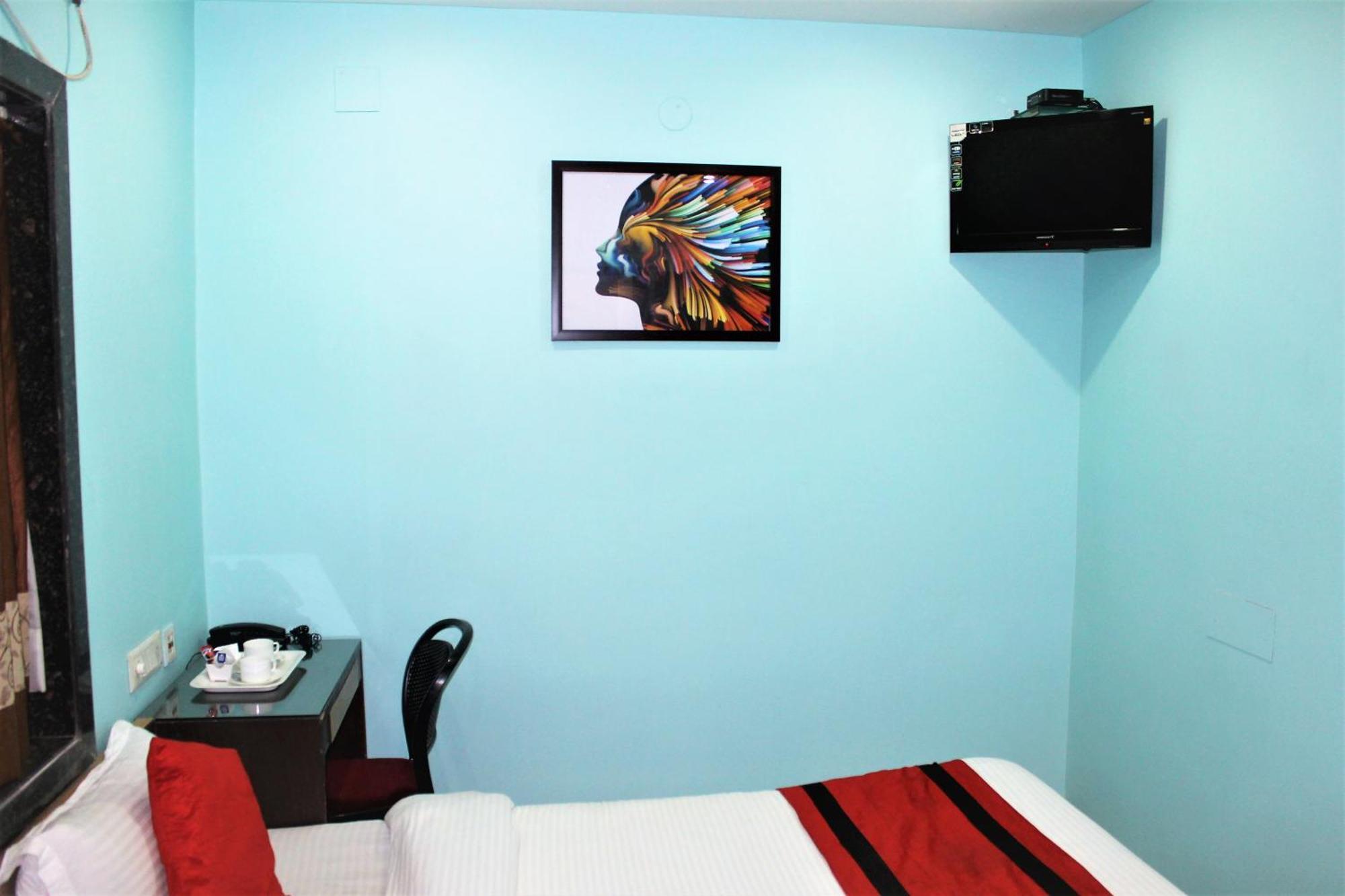 Reliable Inn Калькутта Экстерьер фото