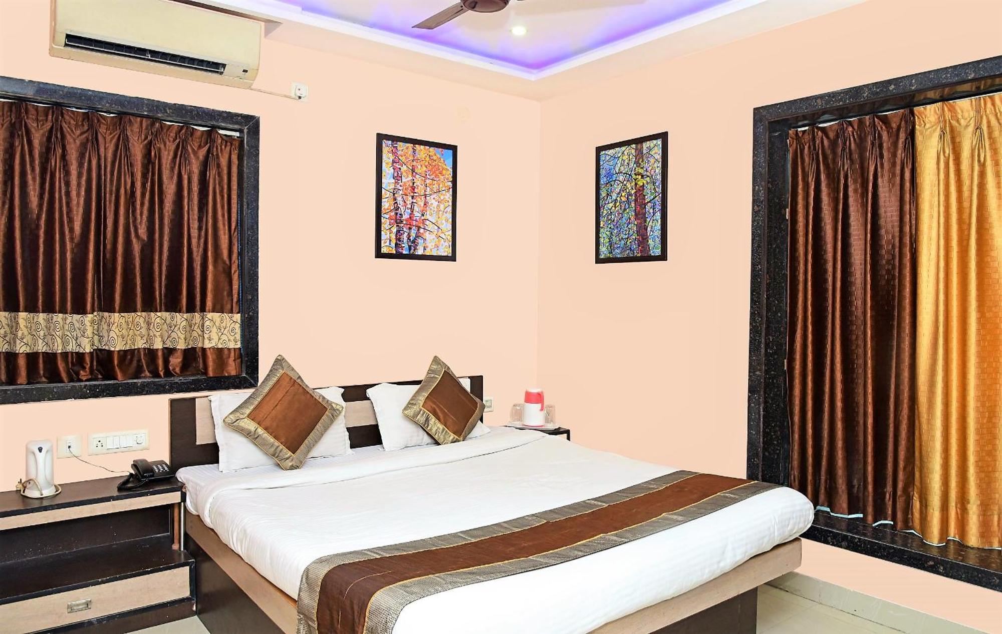 Reliable Inn Калькутта Экстерьер фото