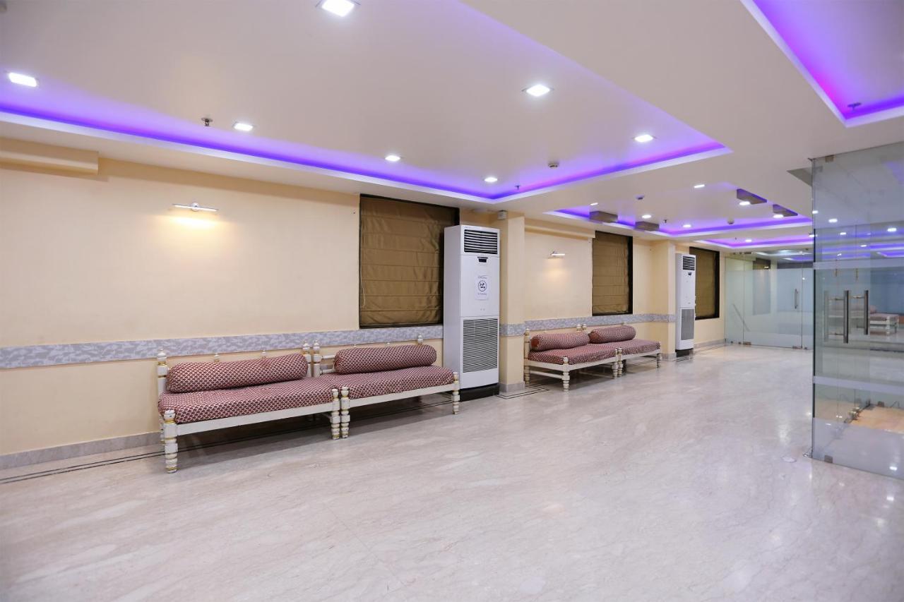 Reliable Inn Калькутта Экстерьер фото
