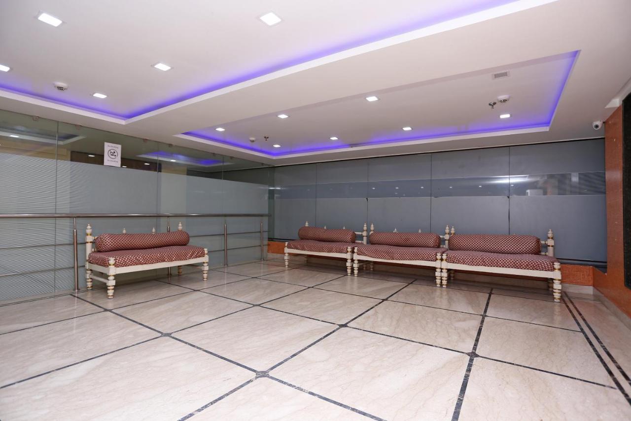 Reliable Inn Калькутта Экстерьер фото