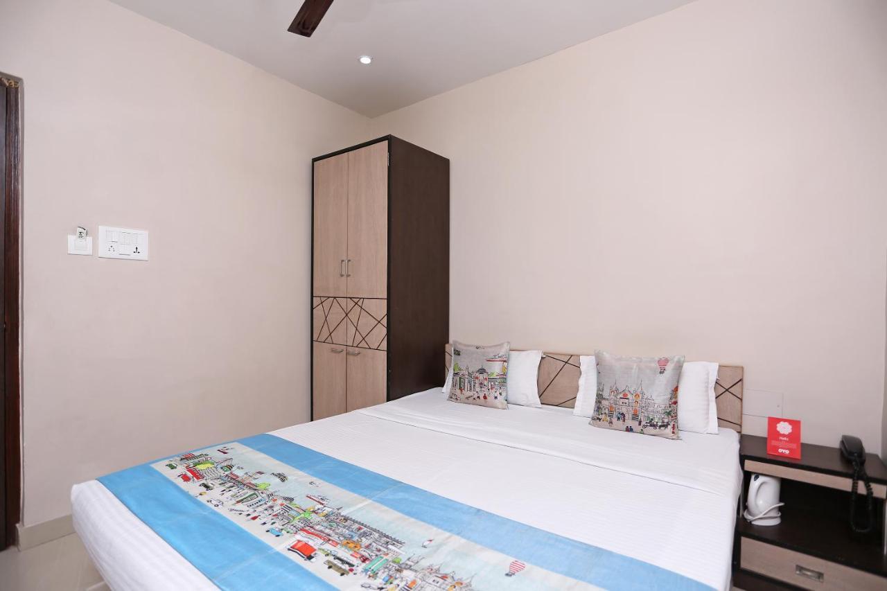 Reliable Inn Калькутта Экстерьер фото