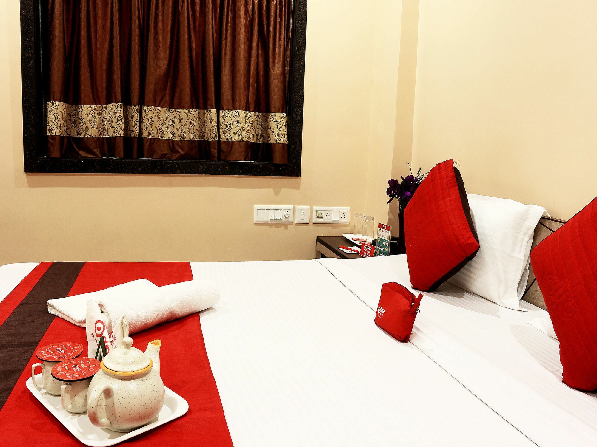 Reliable Inn Калькутта Экстерьер фото